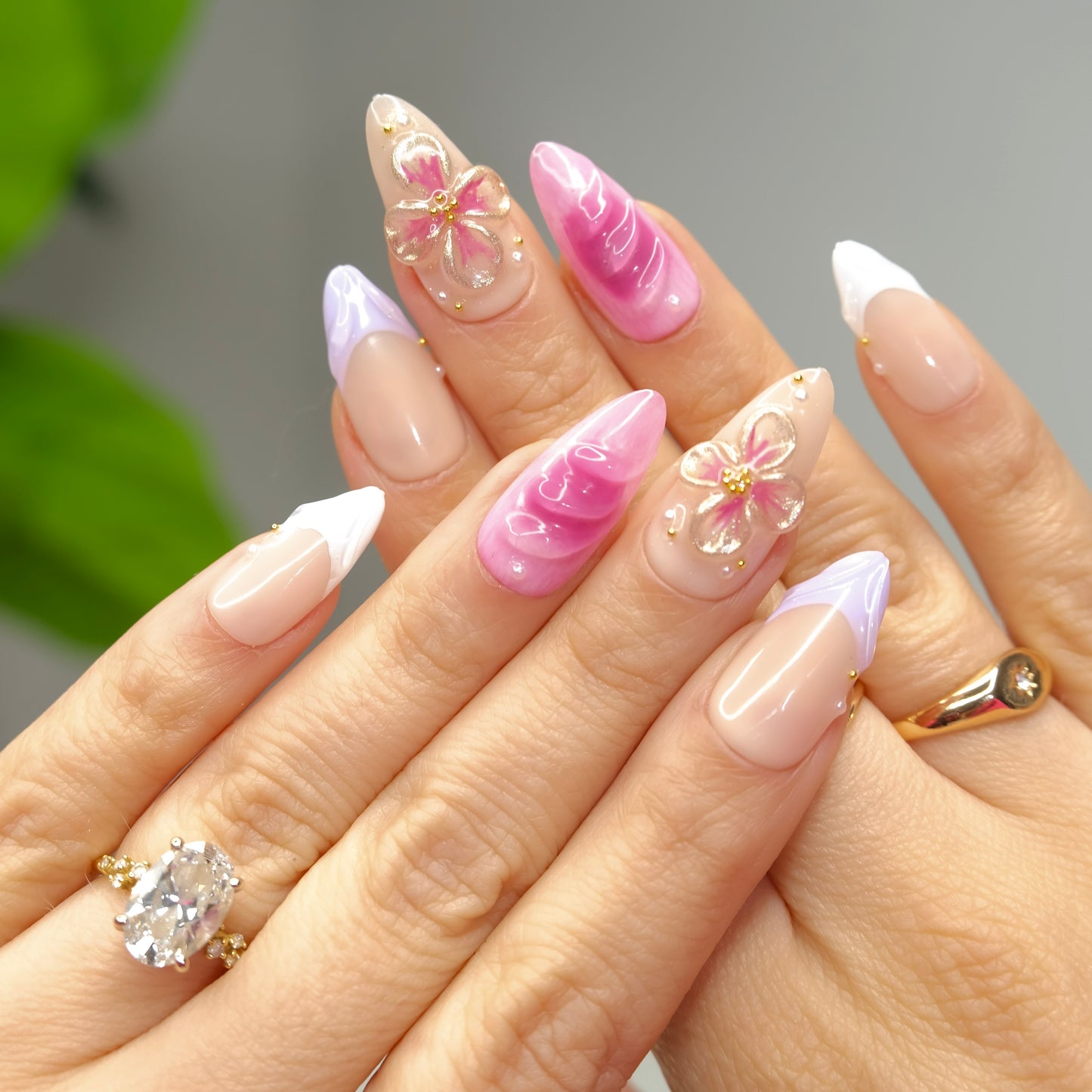 Fleur de French Tip